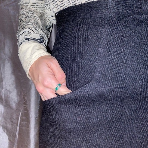 Anna Sui (fall 2008) black wool pencil skit - Picture 6 of 6